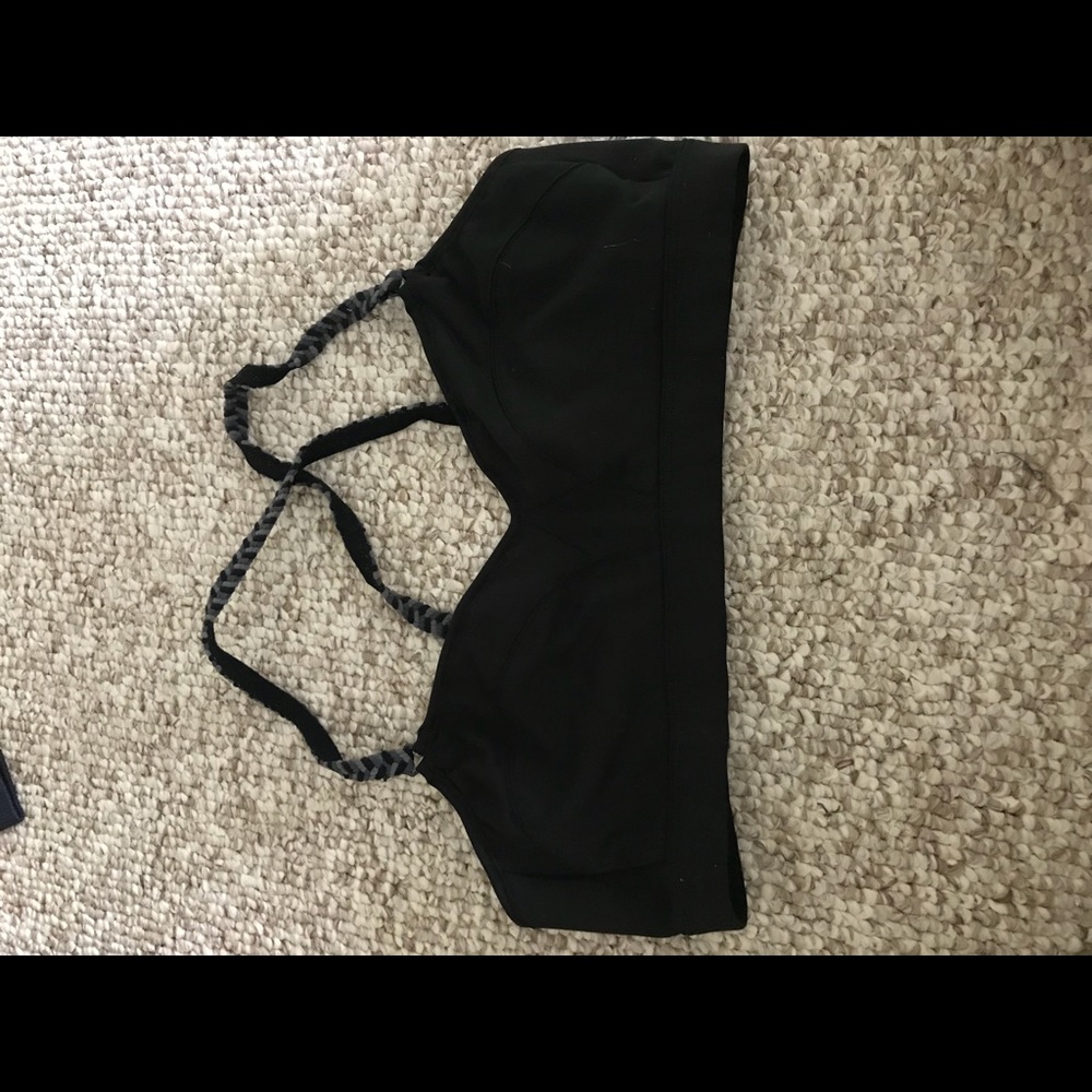 Sports bra